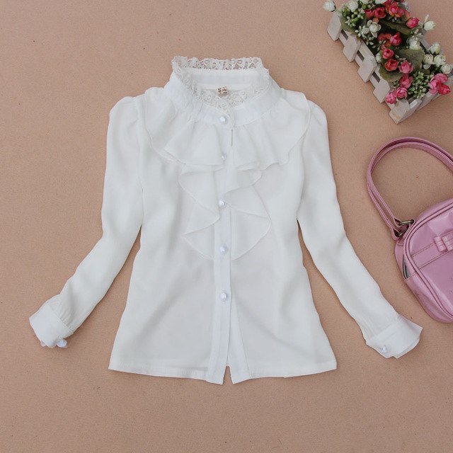 Pan Collar Lace Blouse